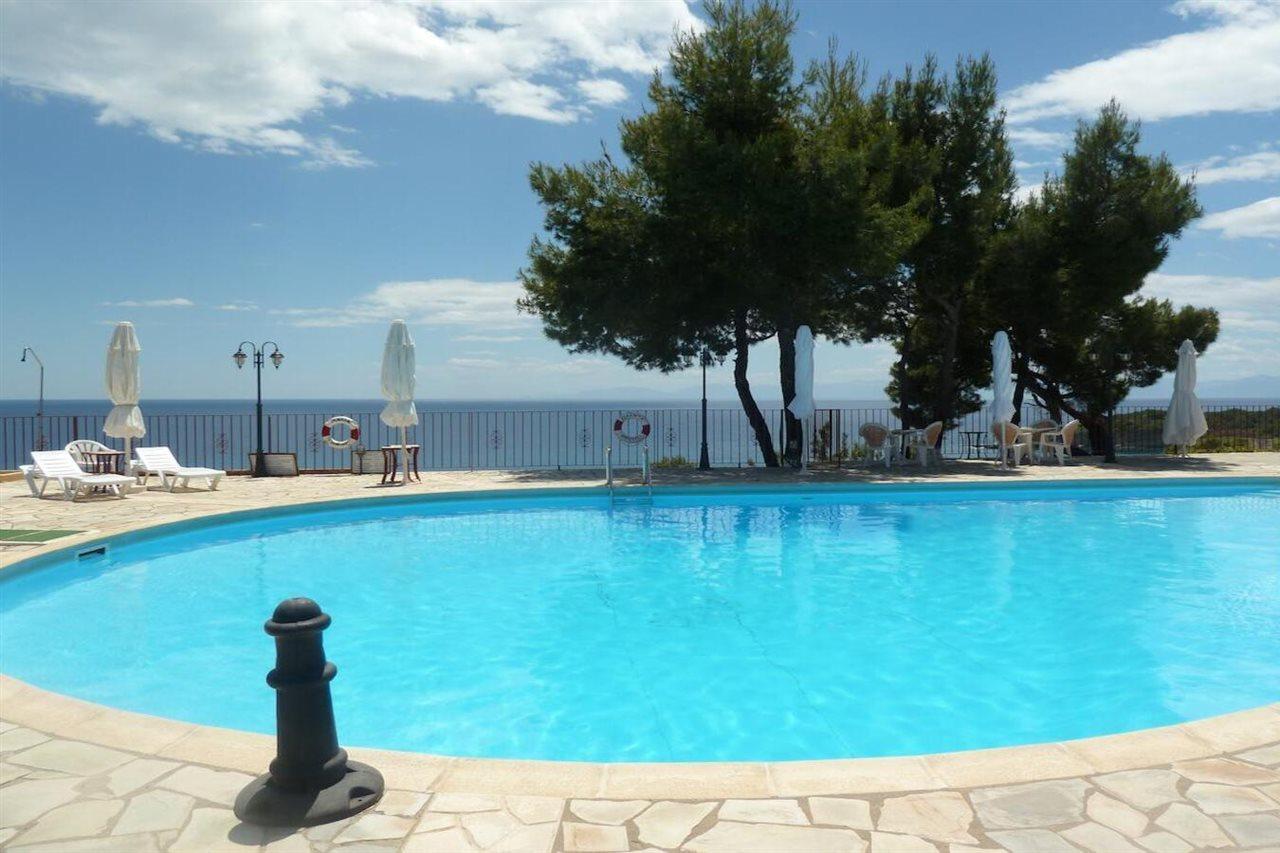 Milia Bay Hotel Apartments Exteriér fotografie